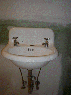 3rd floor sink